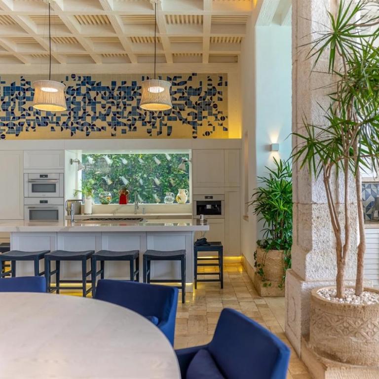 Extraordinary Beach Front Villa In Cancun - Villa - 17