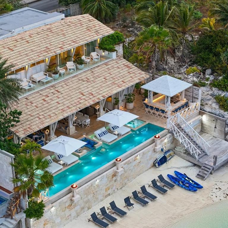 Extraordinary Beach Front Villa In Cancun - Villa - 30