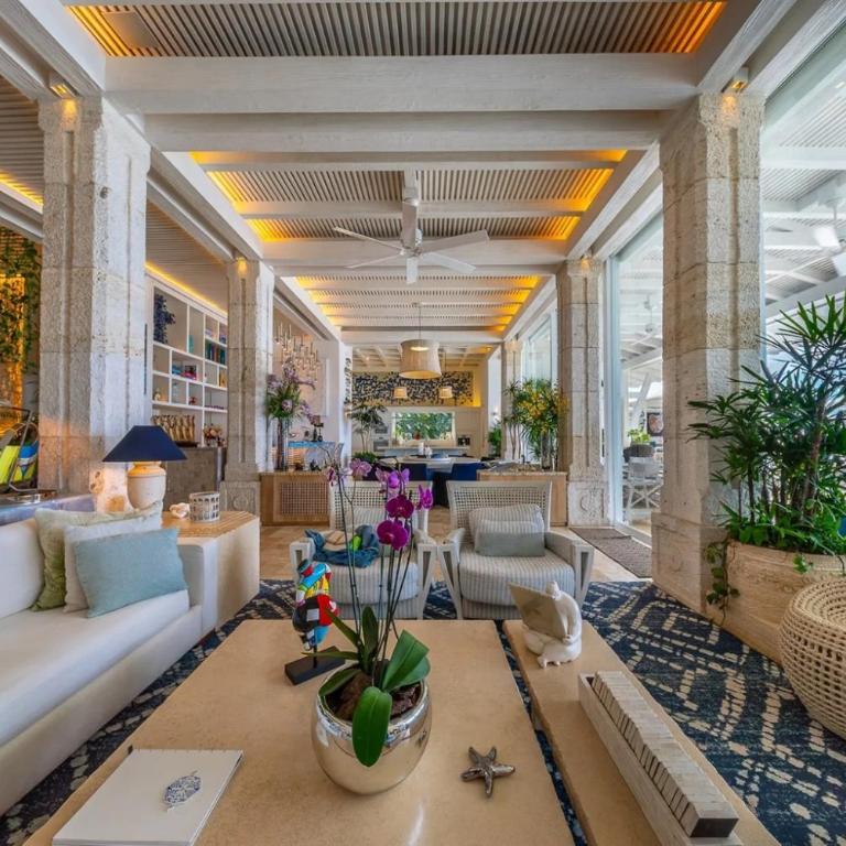 Extraordinary Beach Front Villa In Cancun - Villa - 41