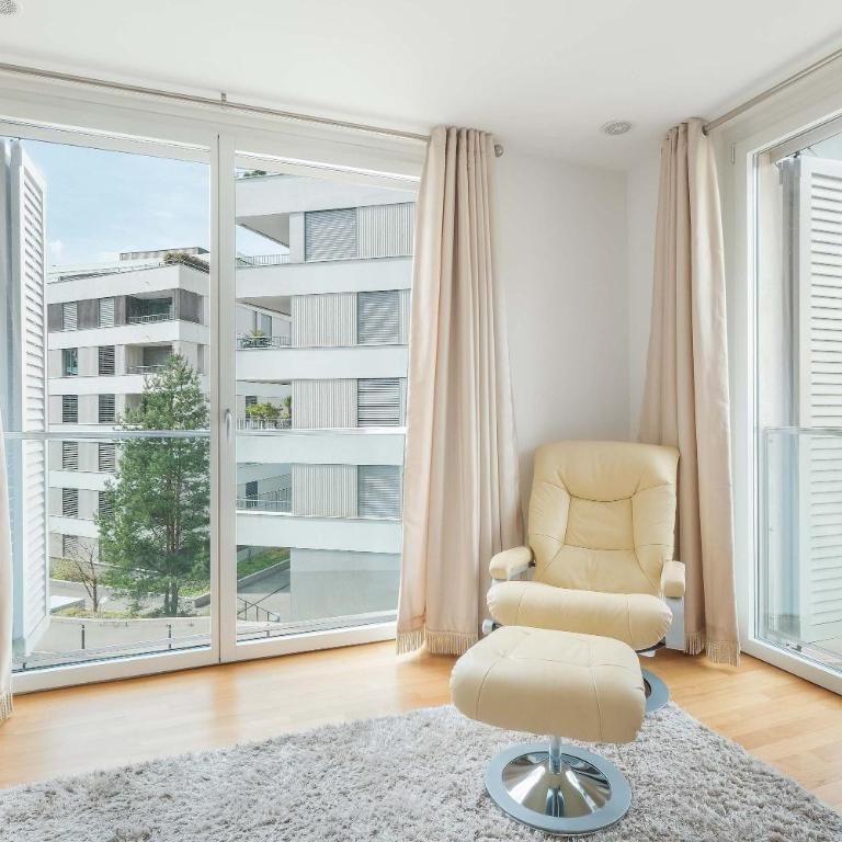 Luxury Apartment in Montreux with Panoramic Views by GuestLee - Apartment - 14