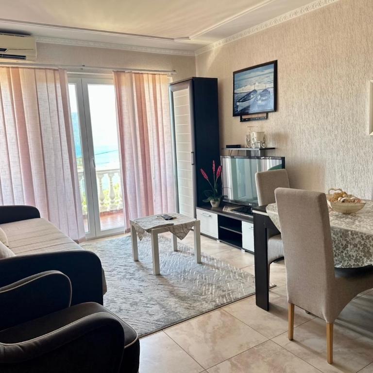 Vila Lastva, Apartment No 1 - Apartman s 1 Spavaćom Sobom, Balkonom i Pogledom na More - 3