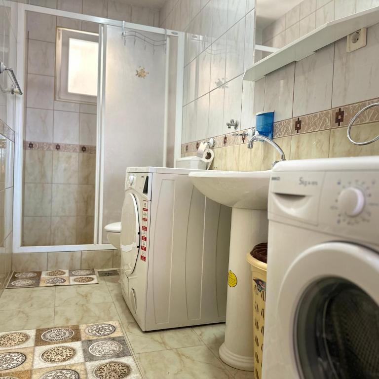 Vila Lastva, Apartment No 1 - Apartman s 1 Spavaćom Sobom, Balkonom i Pogledom na More - 15