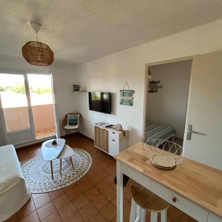 Appartement 4 couchages climatisé,piscine privée,proche centre ville et plages - Apartment mit 2 Schlafzimmern - 5