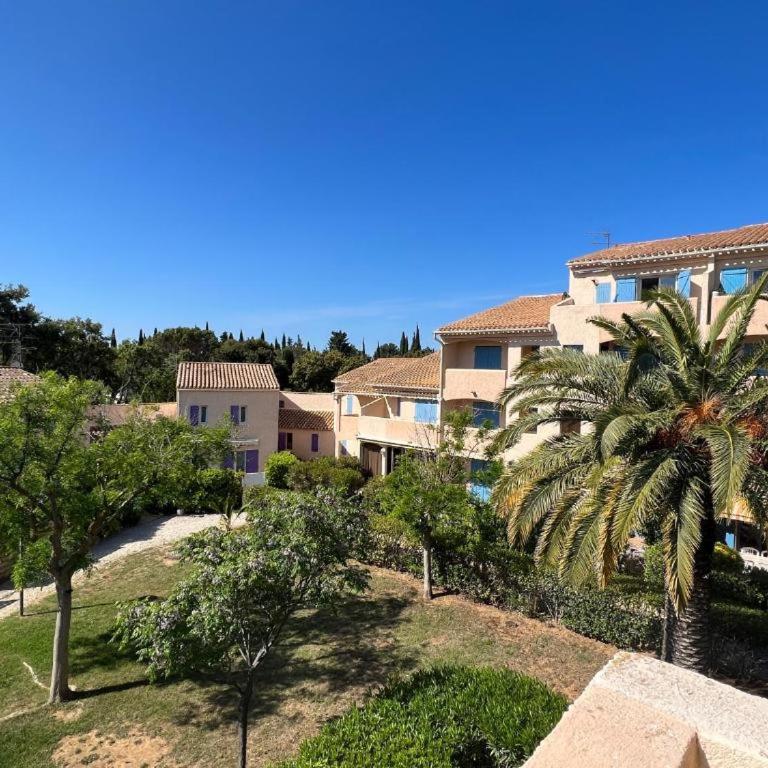 Appartement 4 couchages climatisé,piscine privée,proche centre ville et plages - Apartment mit 2 Schlafzimmern - 3