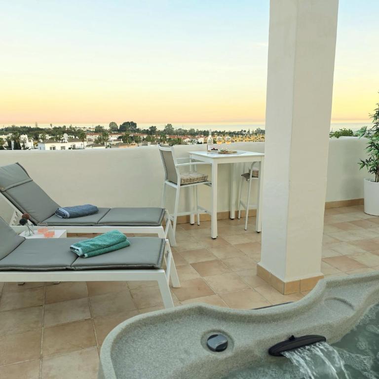 Luxurious penthouse with private jacuzzi, sea views and big terras - Apartamento de 1 dormitorio - 14