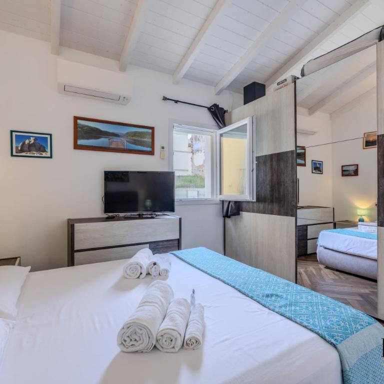 Appartamento in Centro a Olbia con Parcheggio Privato e Balcone - Appartamento con 1 Camera da Letto - 6