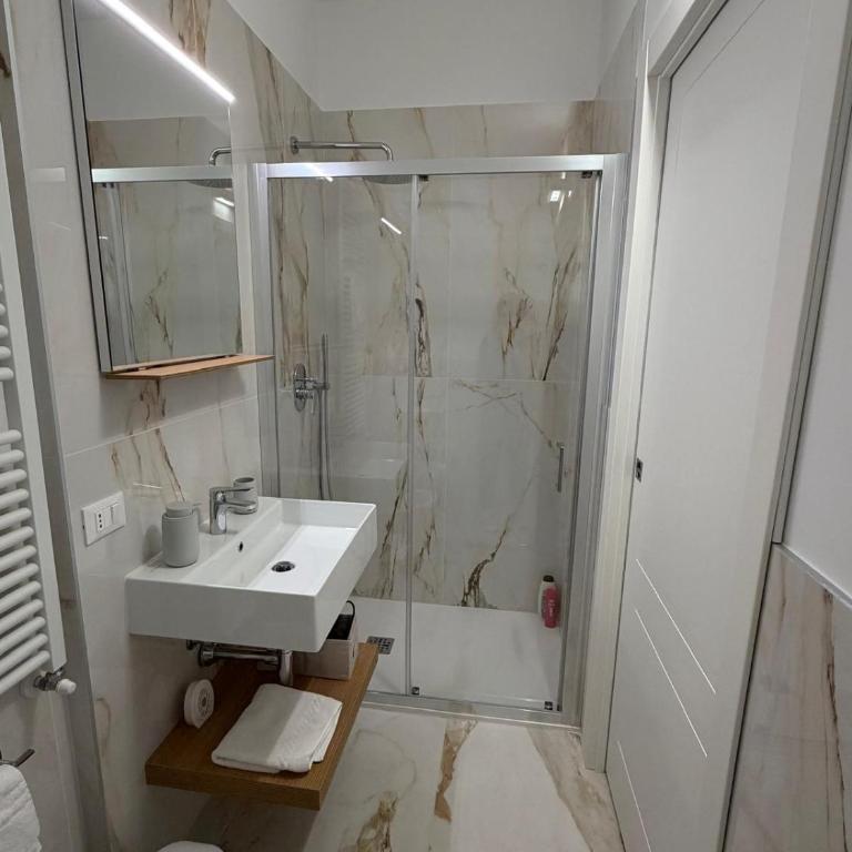 La Rocca Apartment Lake View - Appartamento con 2 Camere da Letto - 8