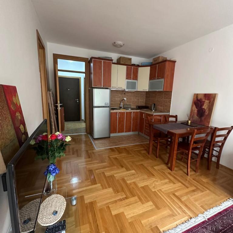 Mercury Apartments Budva - One-Bedroom Apartment - 39