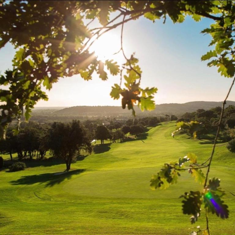 Green Escape Roquebrune ,Maison au cœur du golf 18 trous - Maison 1 Chambre - 25