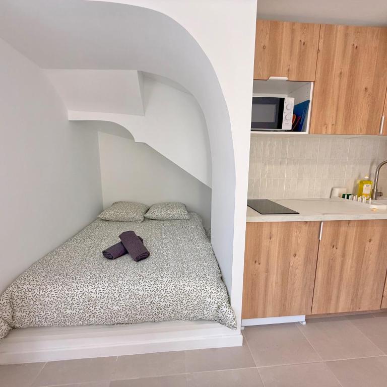 L'Esterel Appartements Plage 450m & Gare Saint-Raphael 950m - Apartment with Terrace - 7