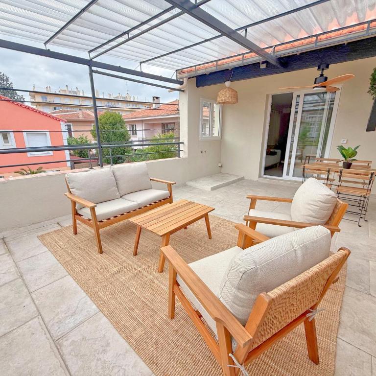 L'Esterel Appartements Plage 450m & Gare Saint-Raphael 950m - Apartment with Terrace - 20