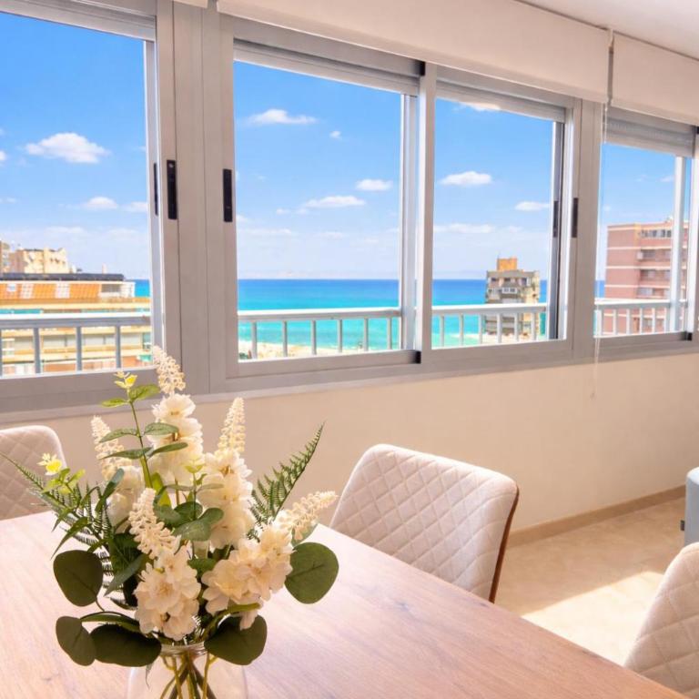 Bright-Sky Penthouse, Alicante Beach Life - Two-Bedroom Apartment - 6