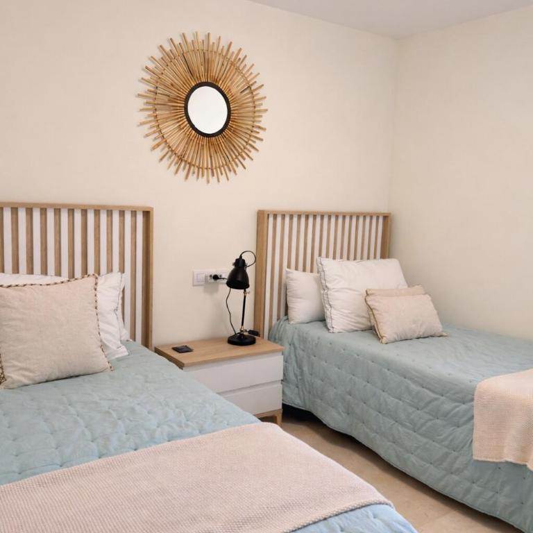 Bright-Sky Penthouse, Alicante Beach Life - Two-Bedroom Apartment - 7