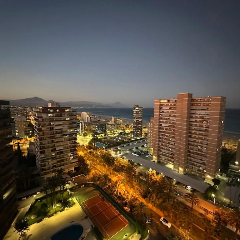 Bright-Sky Penthouse, Alicante Beach Life - Two-Bedroom Apartment - 18