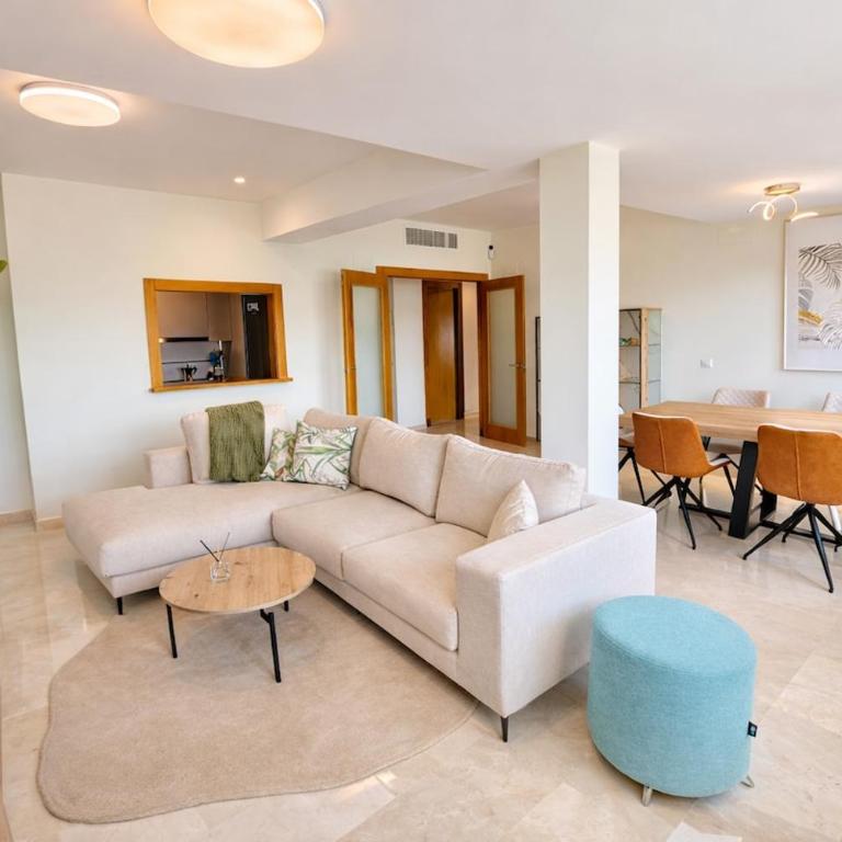 Bright-Sky Penthouse, Alicante Beach Life - Two-Bedroom Apartment - 28