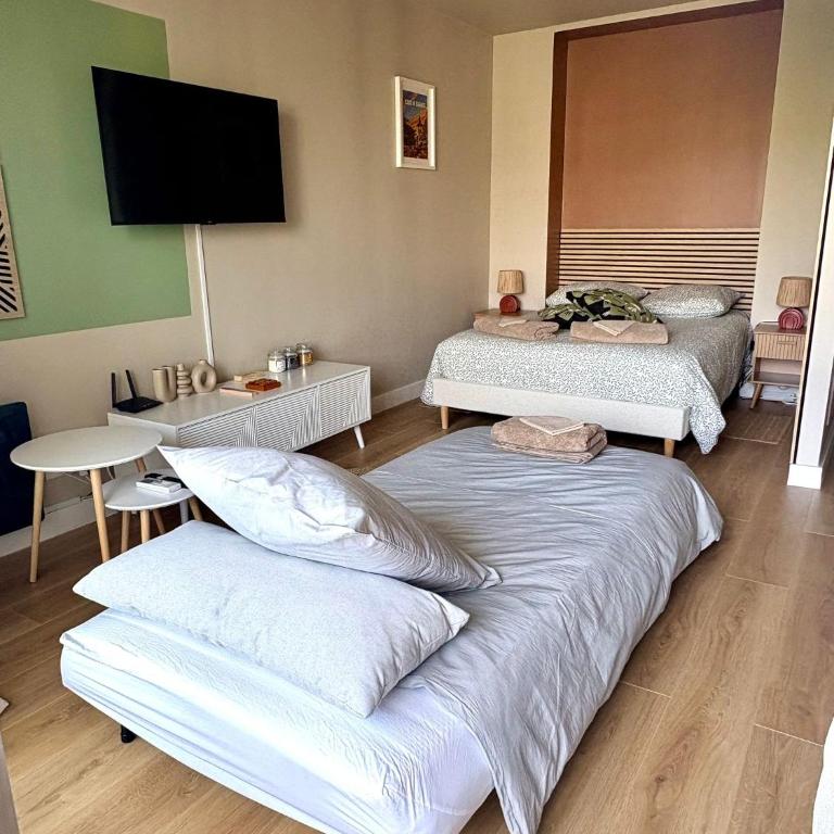 L'Azurée - Studio cosy - Proche plage, centre ville, Hippodrome - Apartamento de 1 dormitorio - 7
