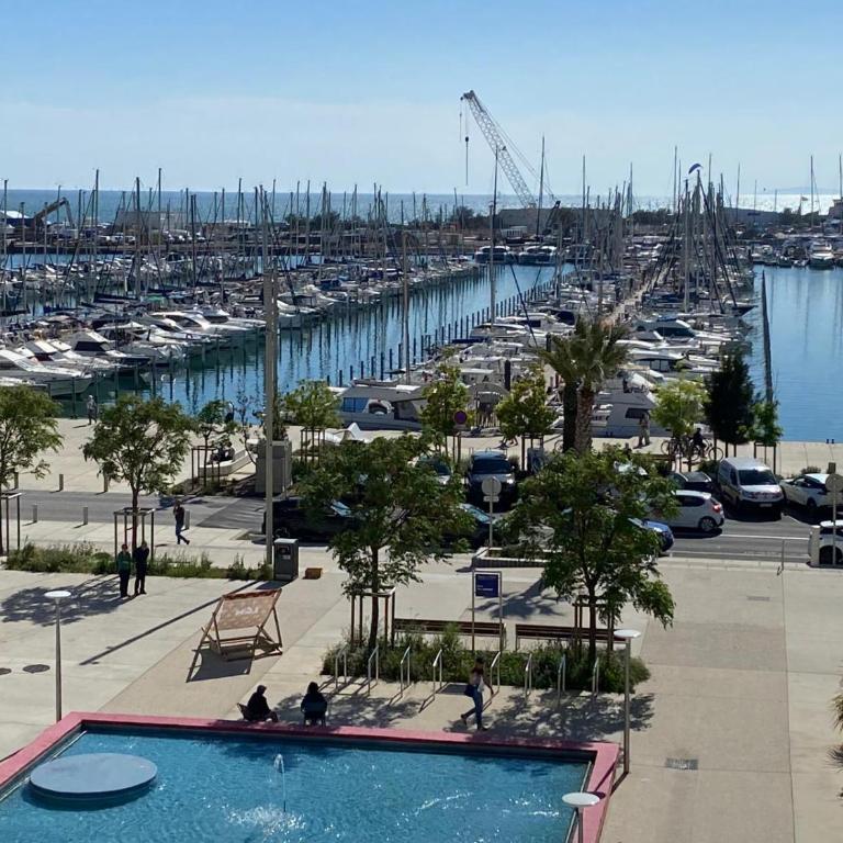 BEL APPARTEMENT CENTRAL - Vue PORT Et MER - Parking - Clim - WIFI - Apartment mit 1 Schlafzimmer - 2