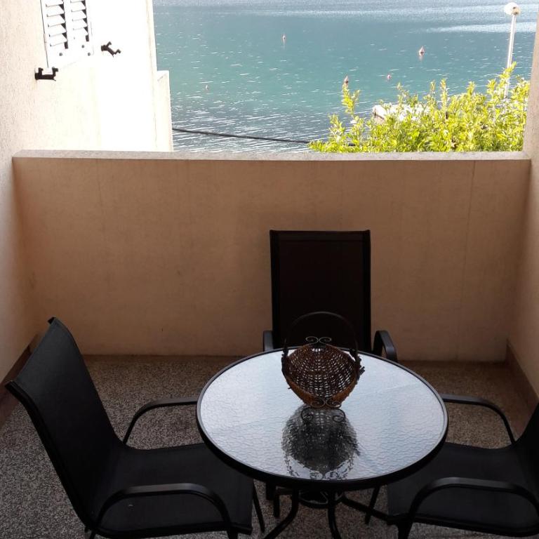 Apartments Pejanović - One-Bedroom Apartment with Garden View - 8