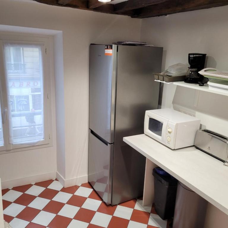appartement à Paris dans le 1Oe en bail mobilité 1mois minimum - Apartment mit 3 Schlafzimmern - 2