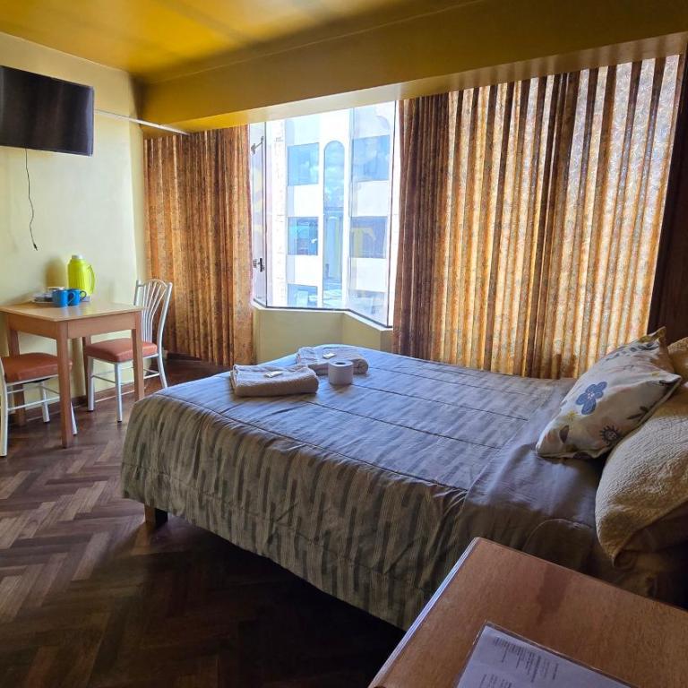 Hostal La Casa del Sol - Habitación Doble con baño privado - 1