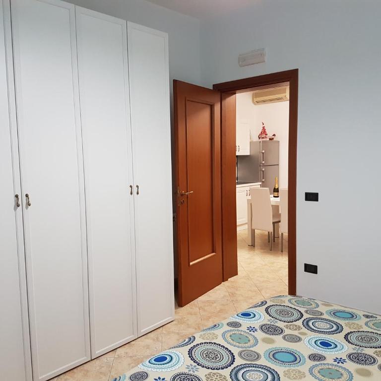 Sara Home - Appartamento con 2 Camere da Letto - 7