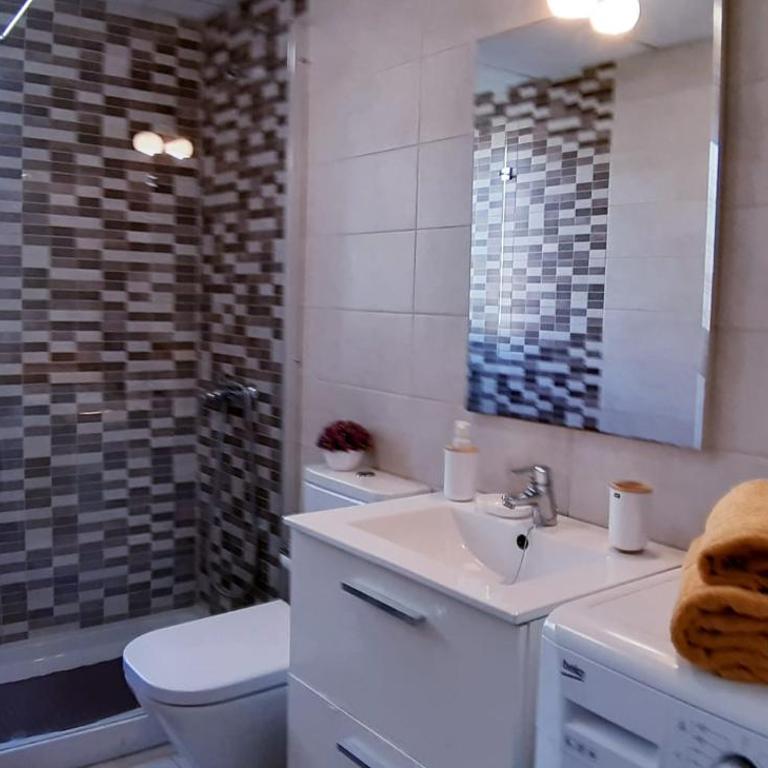 Casa Eralia - Apartamento de 1 Dormitorio con balcón y vistas a la ciudad - 17