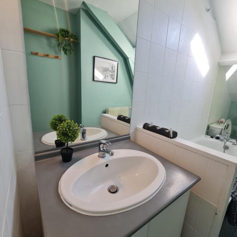 Le Chaudron d'Or - 41m2 - Hyper Centre - Mezzanine - Clim - WIFI HD - One-Bedroom Apartment - 8
