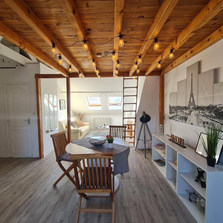 Le Chaudron d'Or - 41m2 - Hyper Centre - Mezzanine - Clim - WIFI HD - One-Bedroom Apartment - 2