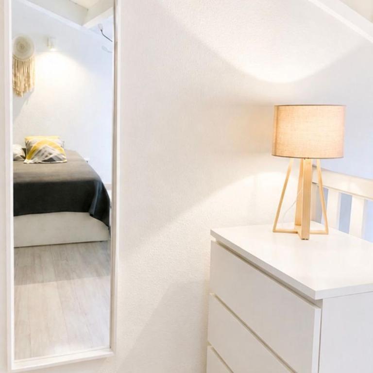 Cosy duplex de 35m2, à 7' à pied de la plage et du centre, wifi, clim, parking privé, piscines - Appartement 2 Chambres - 9