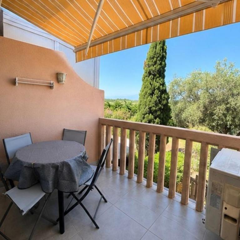 Cosy duplex de 35m2, à 7' à pied de la plage et du centre, wifi, clim, parking privé, piscines - Appartement 2 Chambres - 12