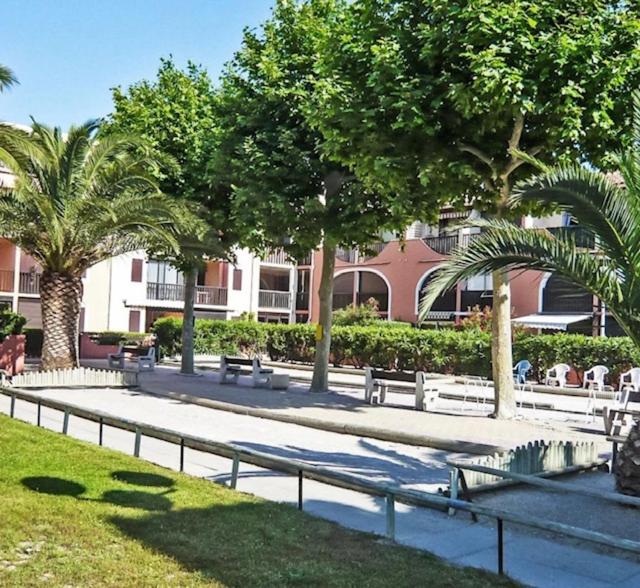 Cosy duplex de 35m2, à 7' à pied de la plage et du centre, wifi, clim, parking privé, piscines - Appartement 2 Chambres - 18