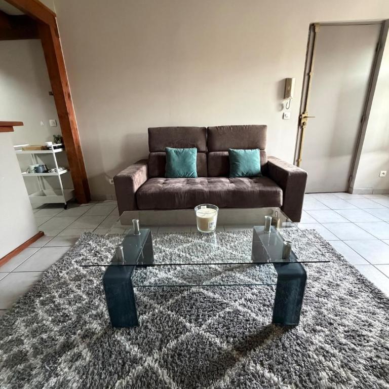Cozy 1-bedroom apartment 2 minutes from Stalingrad Private parking - One-Bedroom Apartment - 1
