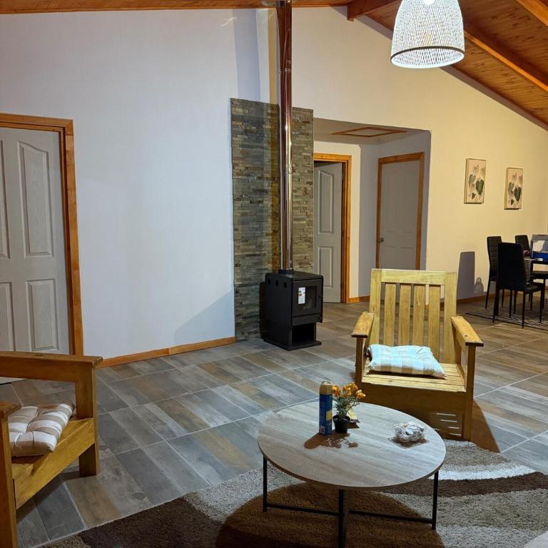 Cabaña muy cercana a la cordillera - Two-Bedroom House - 1