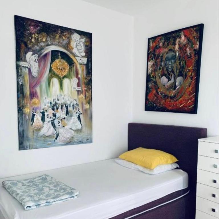 SPACIOUS TWO BEDROOM APARTMENT IN Budva - Two-Bedroom Apartment - 11