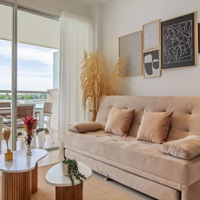 Baia Kristal Cartagena by HostPro - One-Bedroom Apartment with Lake View - 2