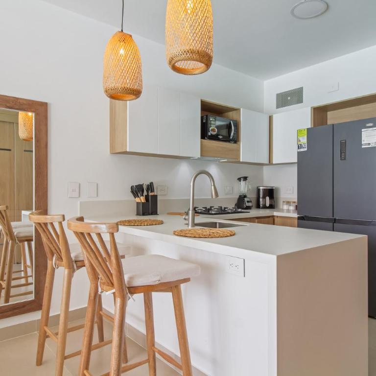 Baia Kristal Cartagena by HostPro - One-Bedroom Apartment with Lake View - 6