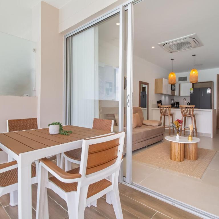Baia Kristal Cartagena by HostPro - One-Bedroom Apartment with Lake View - 9