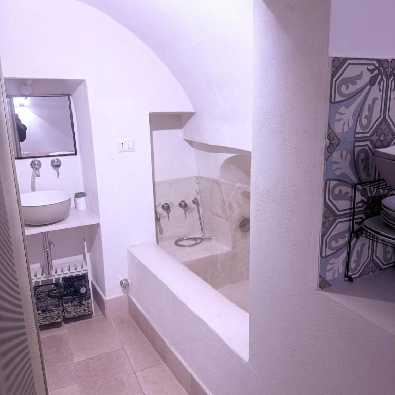 Cozy characteristic Ostuni suite - One-Bedroom Apartment - 4