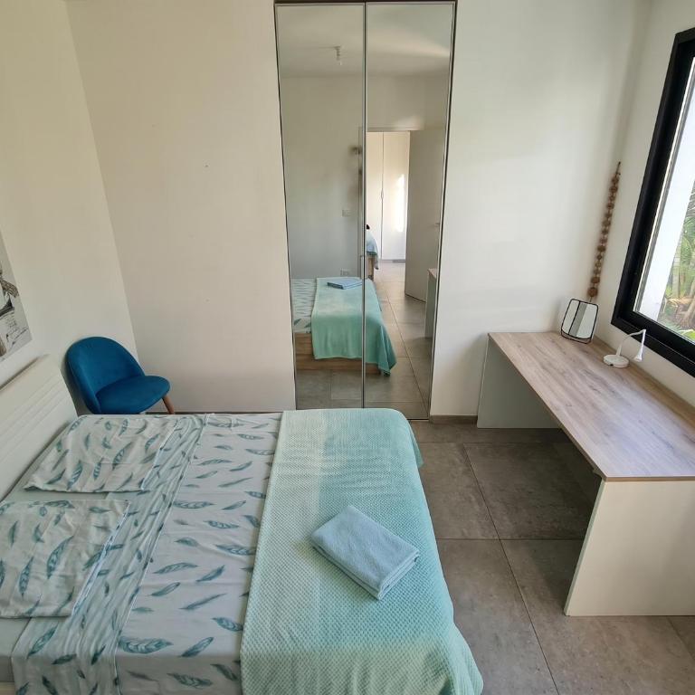 Magnifique maison posée sur le sable face à la mer - Villa - Côté Plage - 23