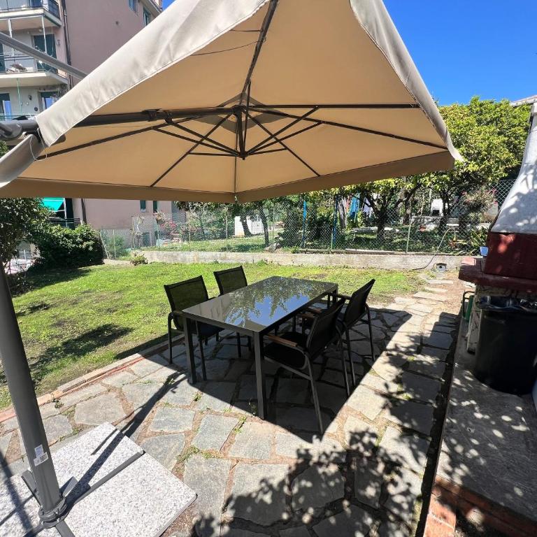 Luce Chiara Home - Two-Bedroom Deluxe Apartment with Garden View - 26