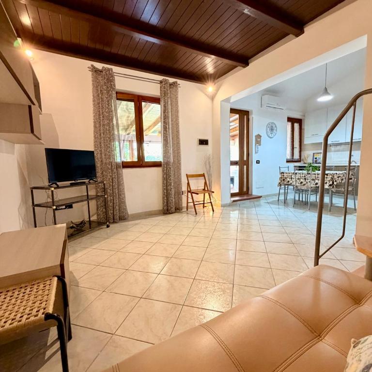 Steps from the Beach, Minutes from Cefalù - Casa con 3 Camere da Letto - 23
