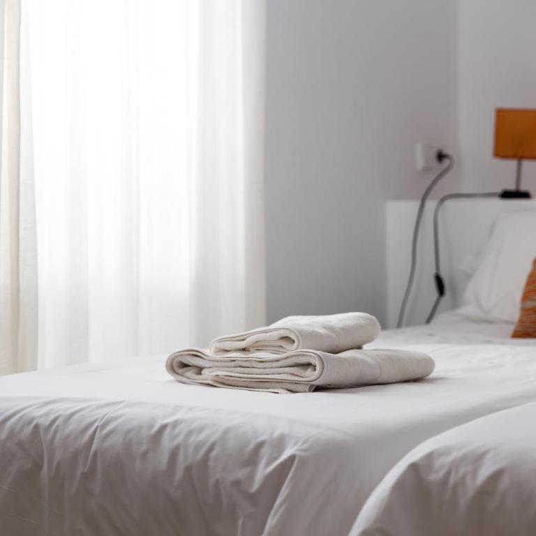 Petit Hotel Hostatgeria Sant Salvador - Apartamento de 2 dormitorios - 8