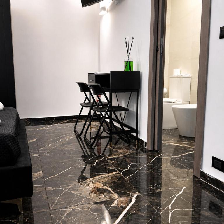 Santa Chiara Guest House - Double Room with Private Bathroom - 5