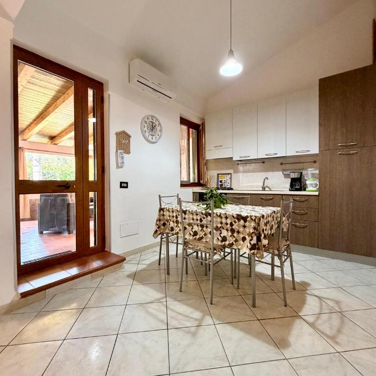 Steps from the Beach, Minutes from Cefalù - Casa con 3 Camere da Letto - 14
