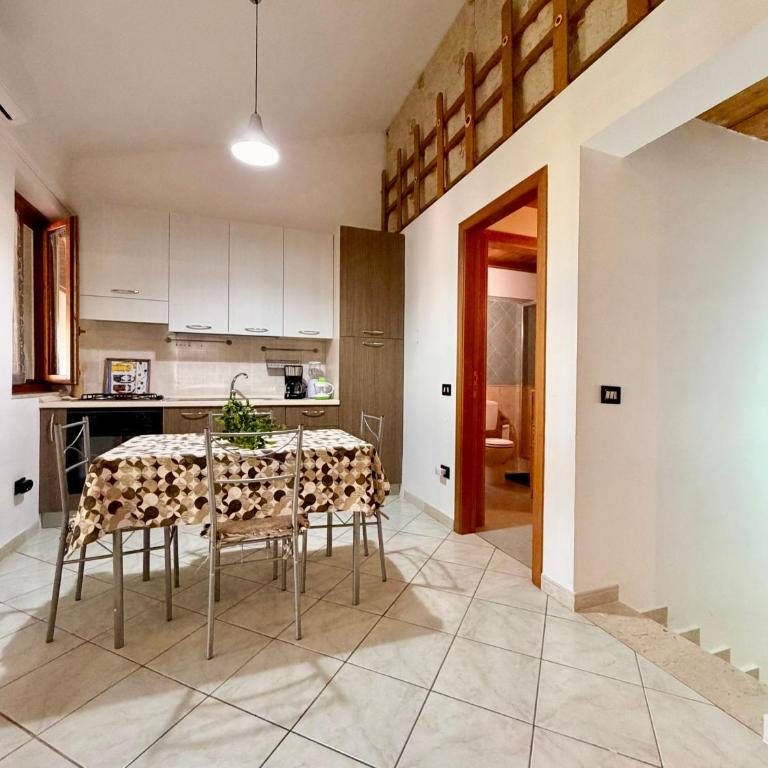 Steps from the Beach, Minutes from Cefalù - Casa con 3 Camere da Letto - 16