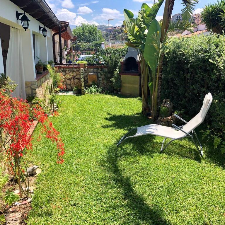 Steps from the Beach, Minutes from Cefalù - Casa con 3 Camere da Letto - 4