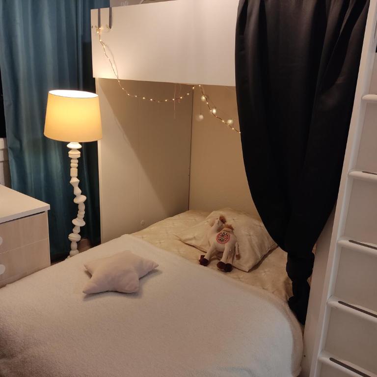 Appartement Provençal Familial - Parking Gratuit - Chambre Familiale avec Terrasse - 10