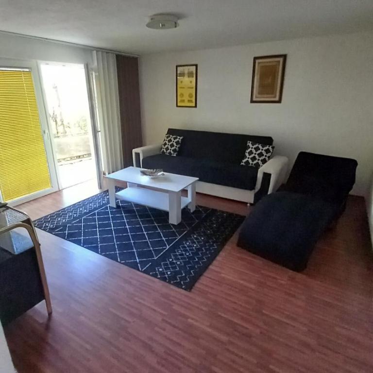Lari and Klo Apartments - Two-Bedroom Apartment - 1