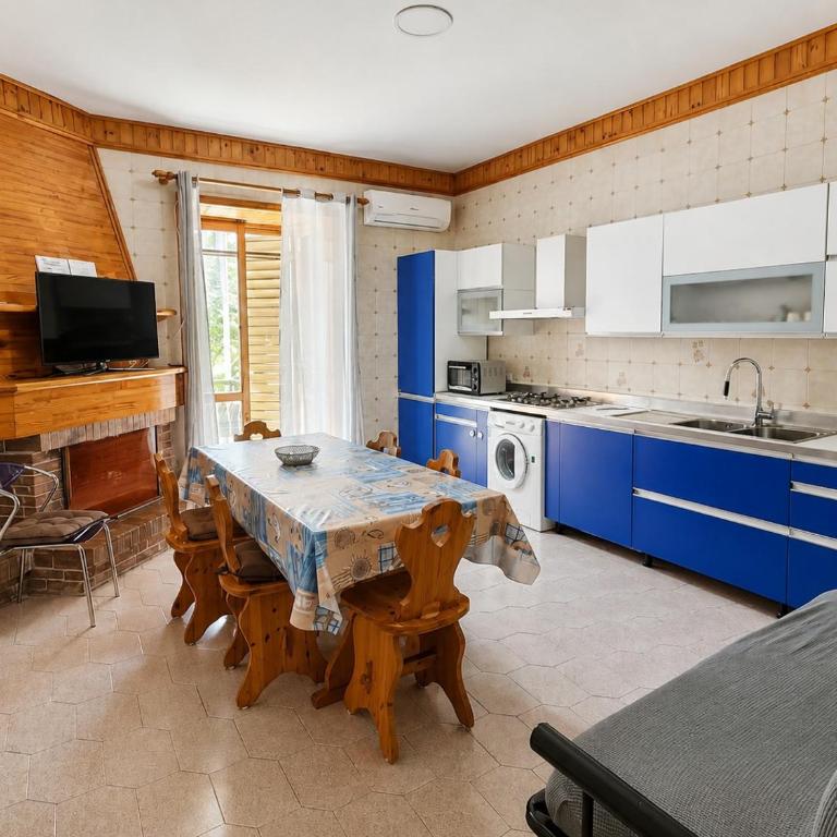 Casa Vacanze RosMary - Appartamento Premium con 3 Camere da Letto e Balcone - 3