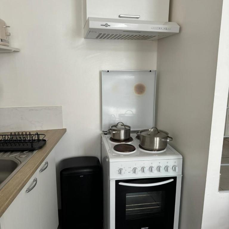 Nid Cosy, Appartement entier avec terrasse - Rosendaël - One-Bedroom Apartment - 8